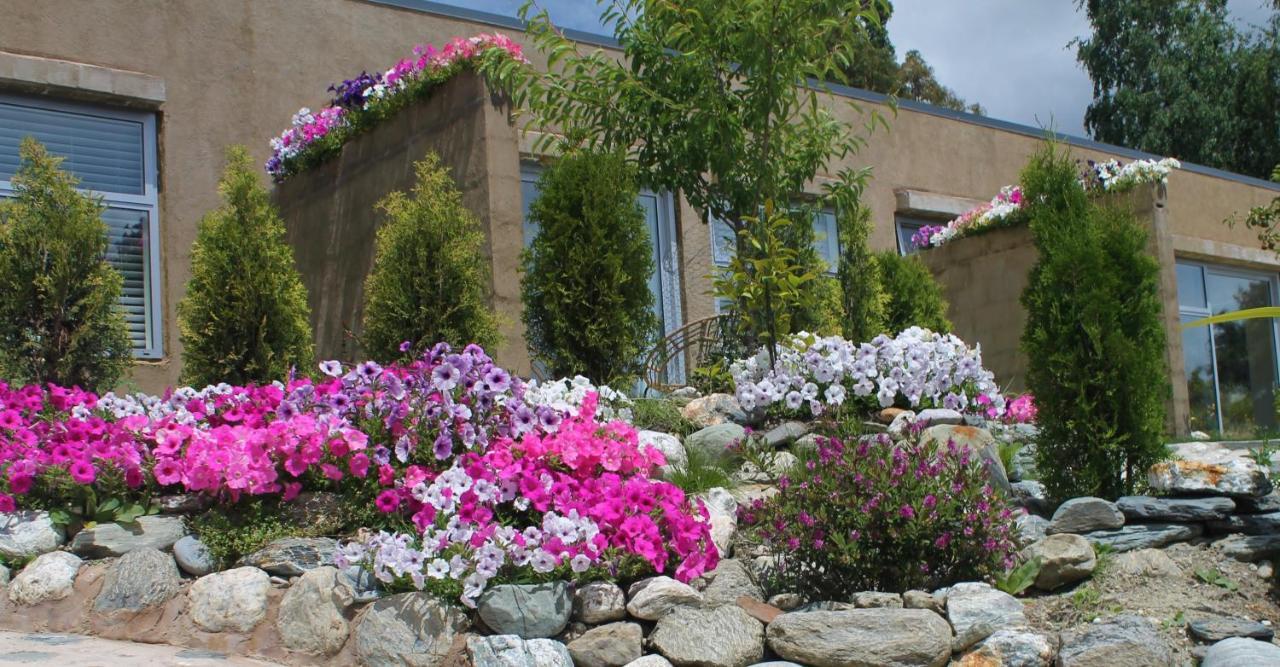 The Hidden Spring Hotel Wanaka Exterior foto